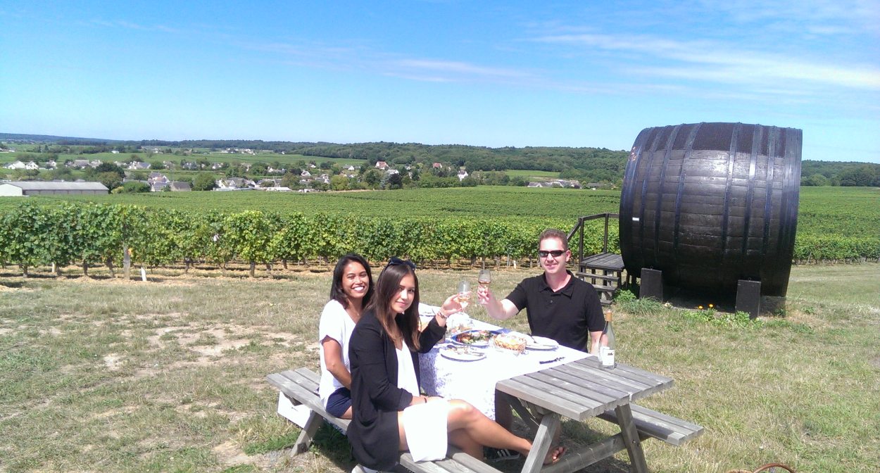 Enjoying a getaway in the vineyards of Touraine © Val de Loire Travel