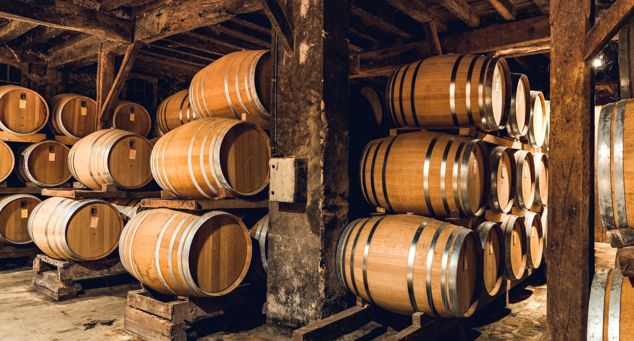 The “chai des Anges” wine cellar of the Domaine d'Ognoas © Y. Chevojon
