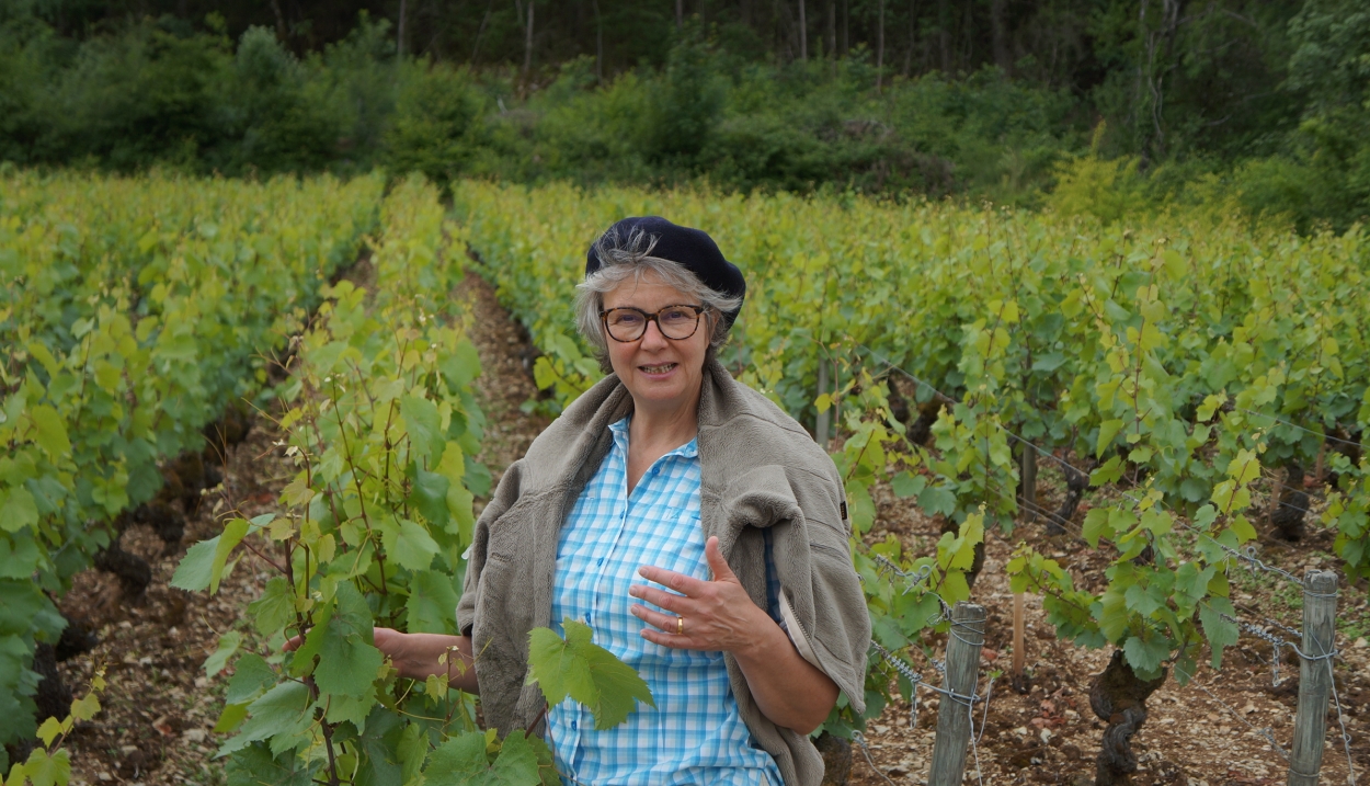 Karoline Knoth dans le vignoble de Bourgogne ©Jean-Pierre Tabet II