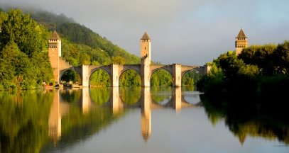 Cahors pont valentre sud ouest ©CRT Midi Pyrénées - P. Thebault