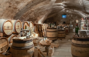 Chateau comtes de challes cellars wine tasting savoie 3 star hotel ©Châteaux & Hôtels Collection