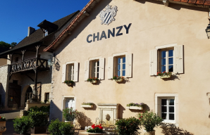 Tasting of the finest Bourgogne's wines ©Maison Chanzy 