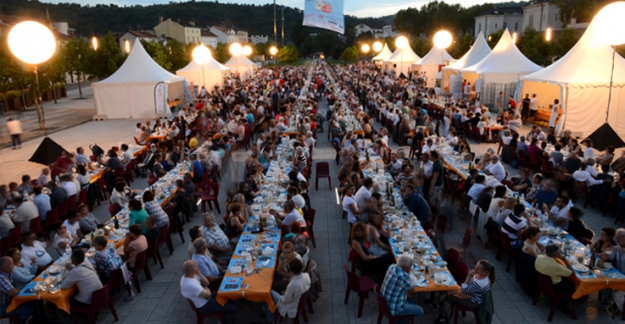 Flavours of the lot festival fine foods and Cahors wines malbec south west of France ©CRT Midi-Pyrenees P. Thebault